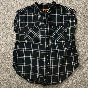 Black flannel style blouse.